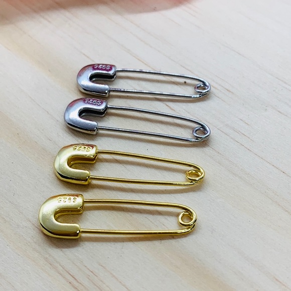 Jewelry - Pin Earrings